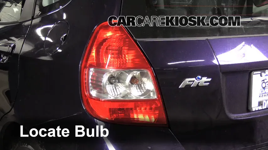 2008 Honda Fit 1.5L 4 Cyl. Éclairage Feu clignotant arrière (remplacer l'ampoule)